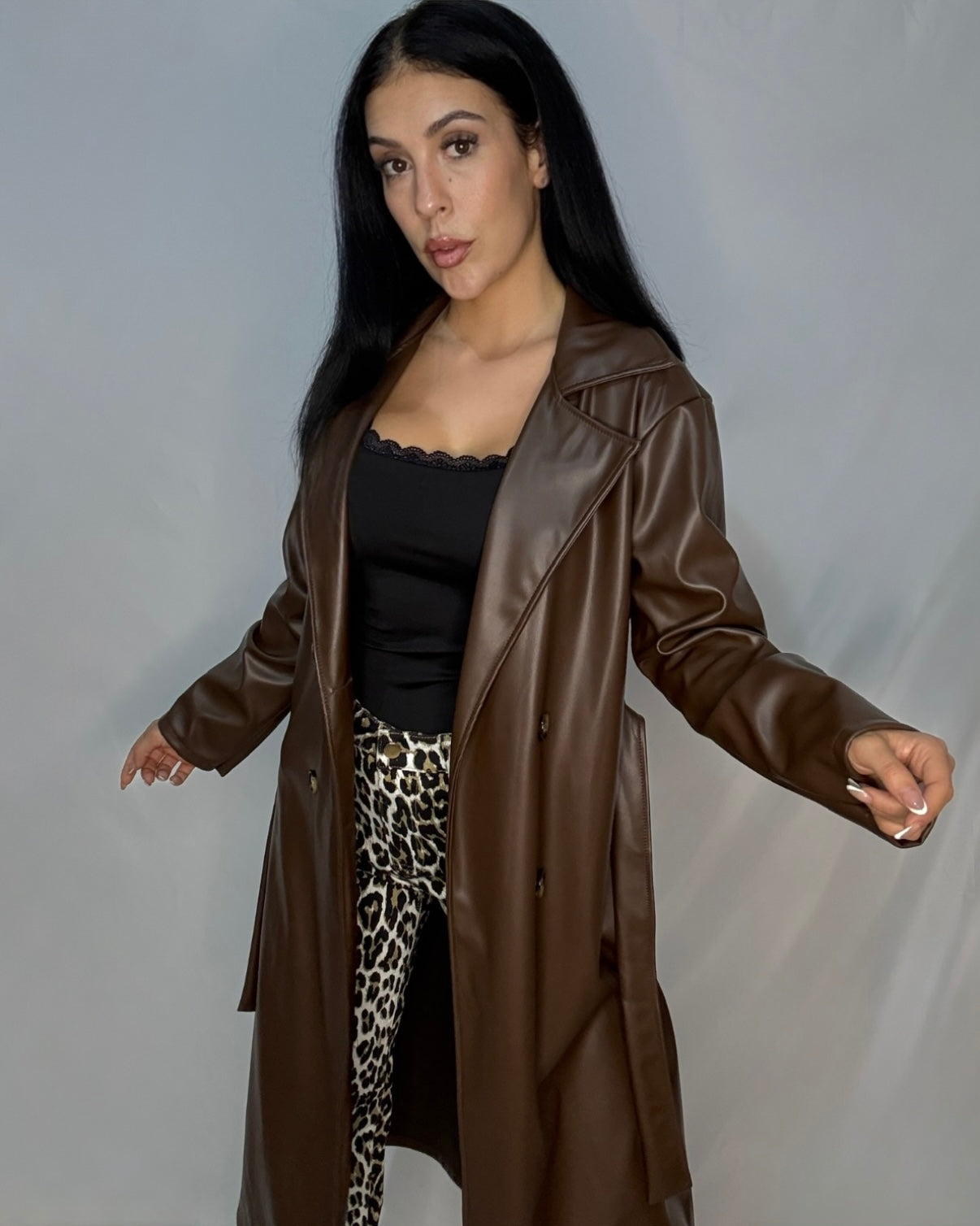 Gabardina polipiel marrón chocolate