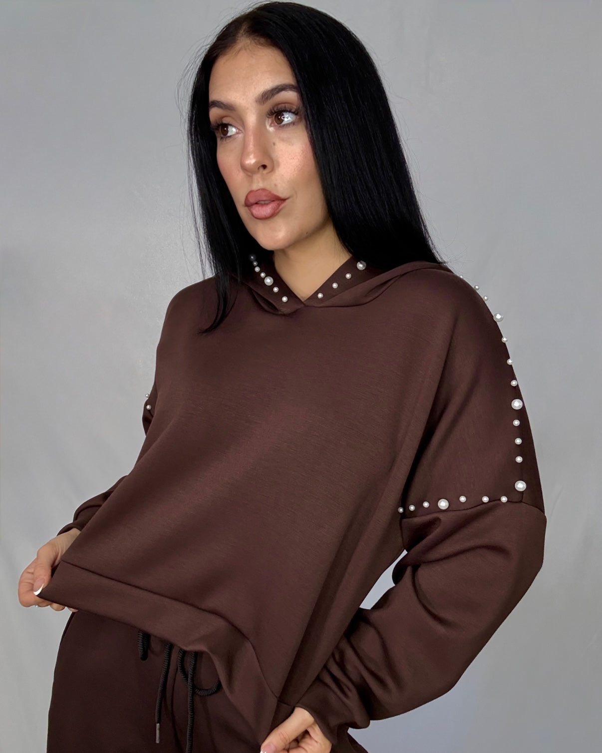 Sudadera perlas marrón chocolate