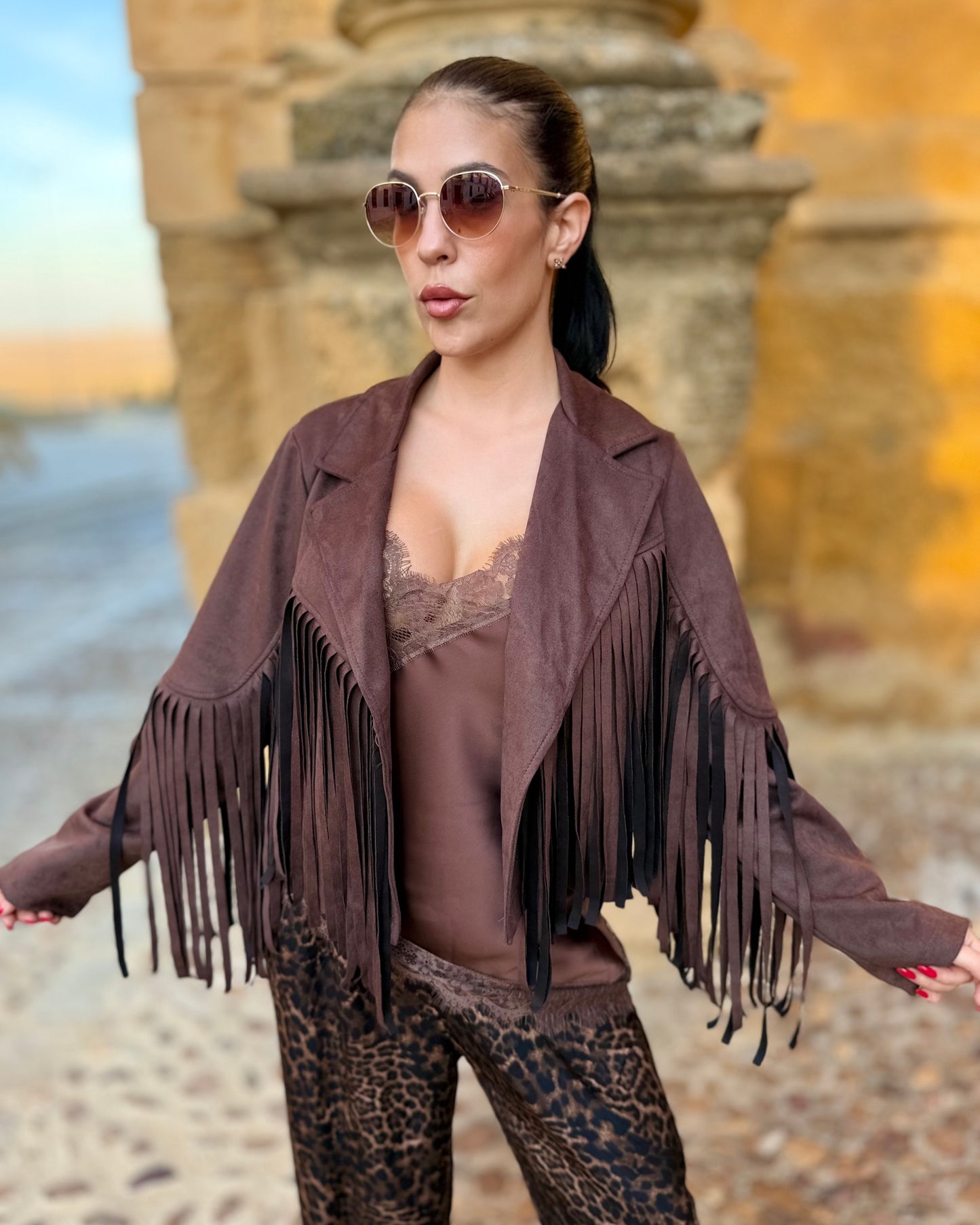 Chaqueta flecos chocolate