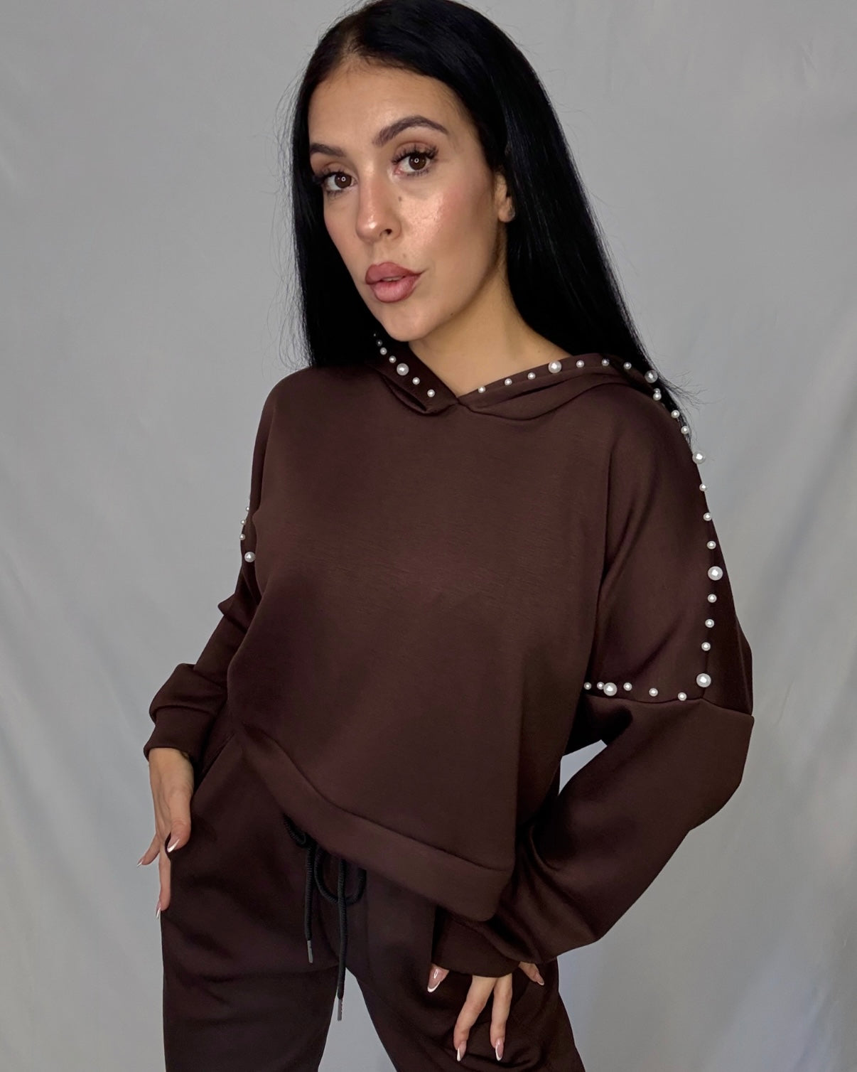 Sudadera perlas marrón chocolate