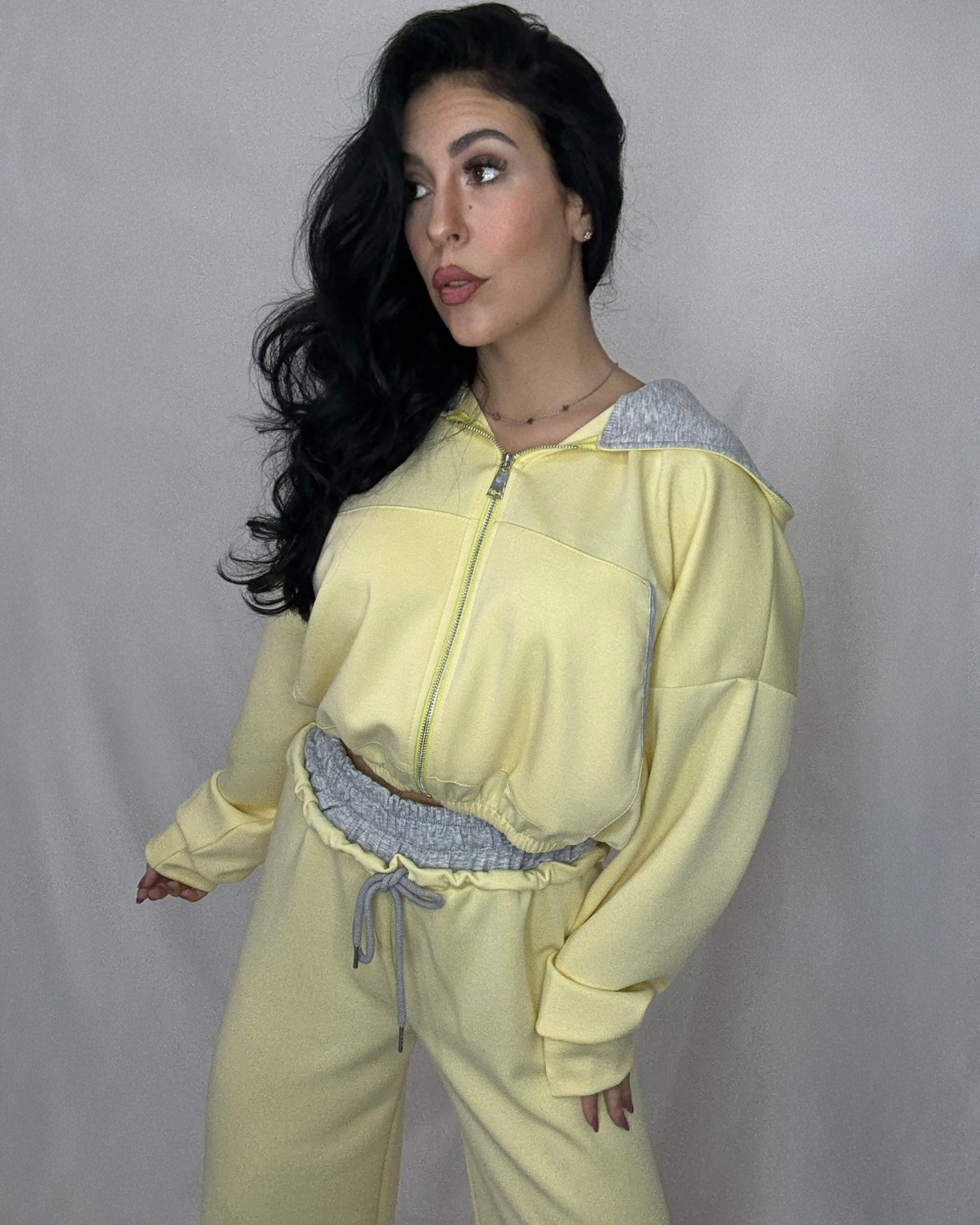Conjunto combinado amarillo