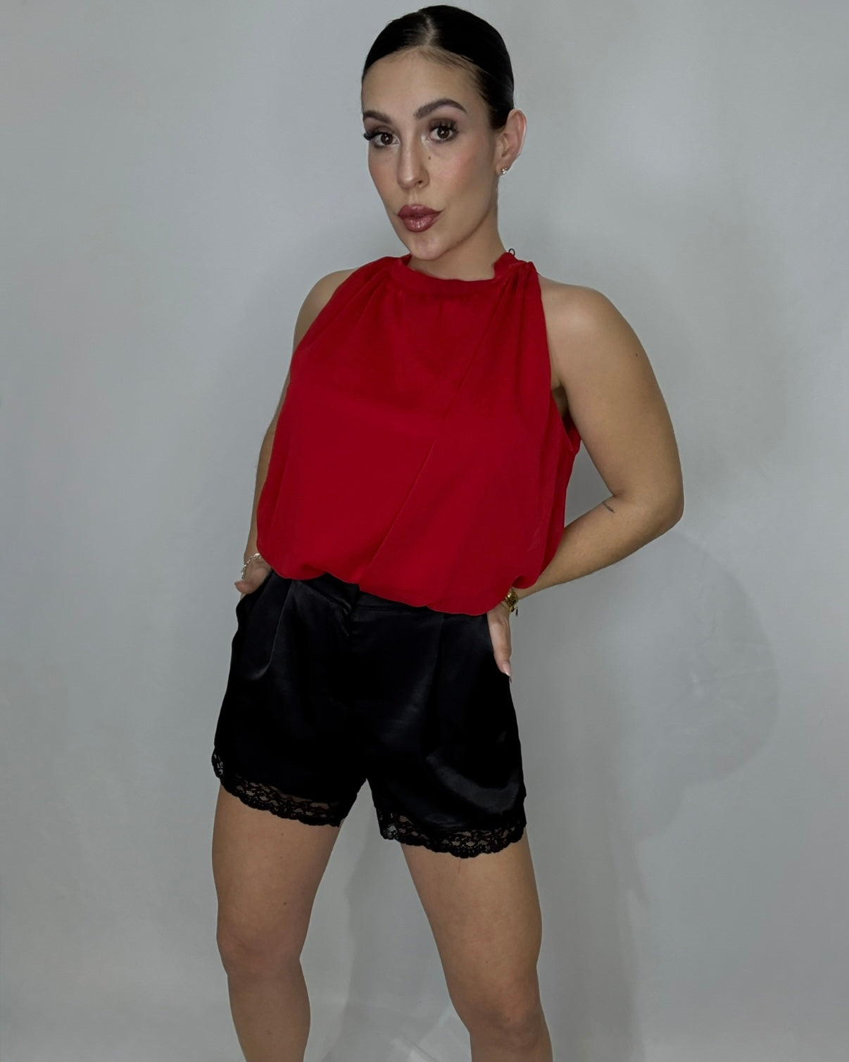 Short satén negro
