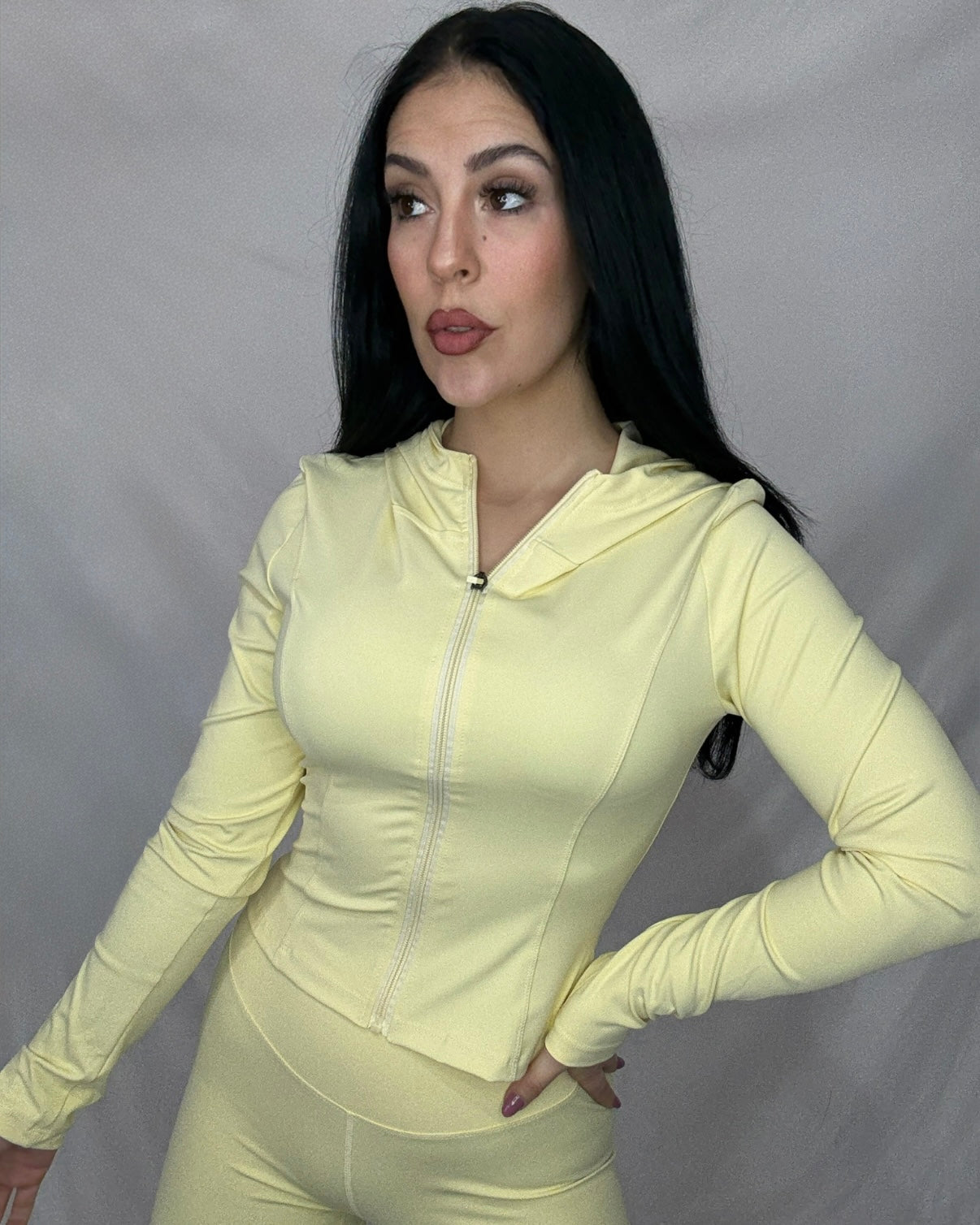 Conjunto premium amarillo