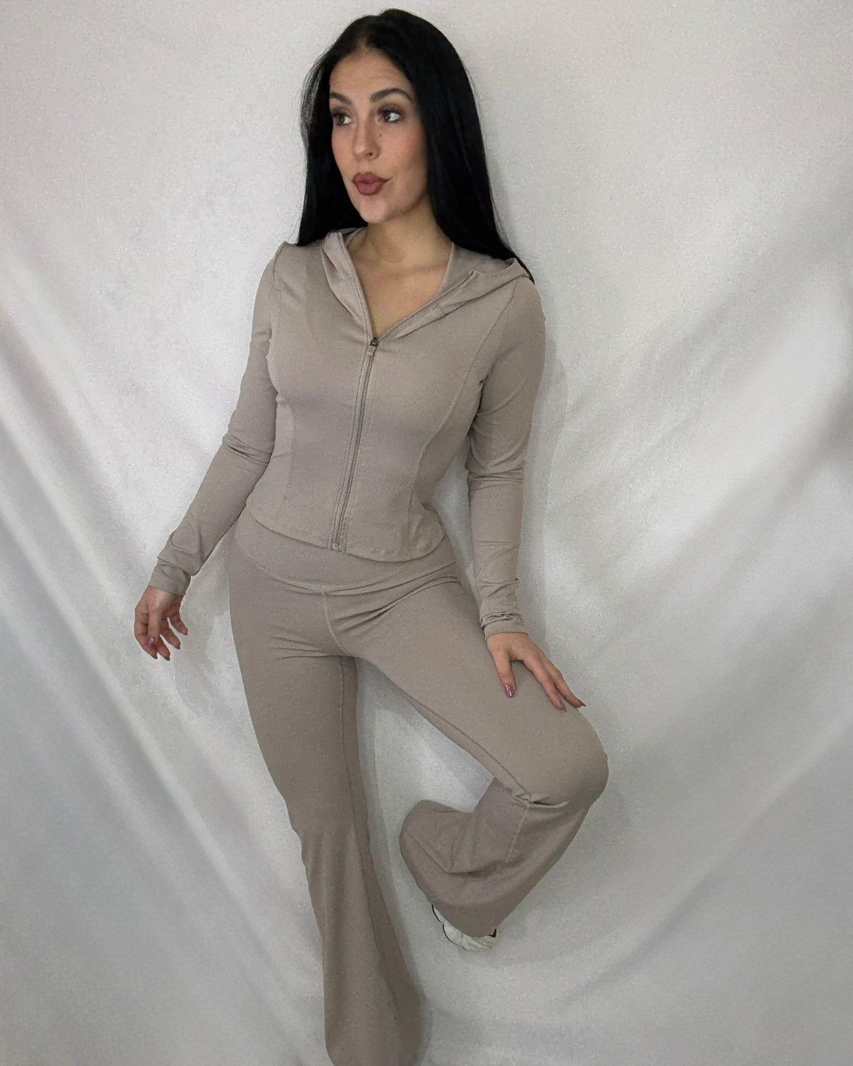 Conjunto premium taupe