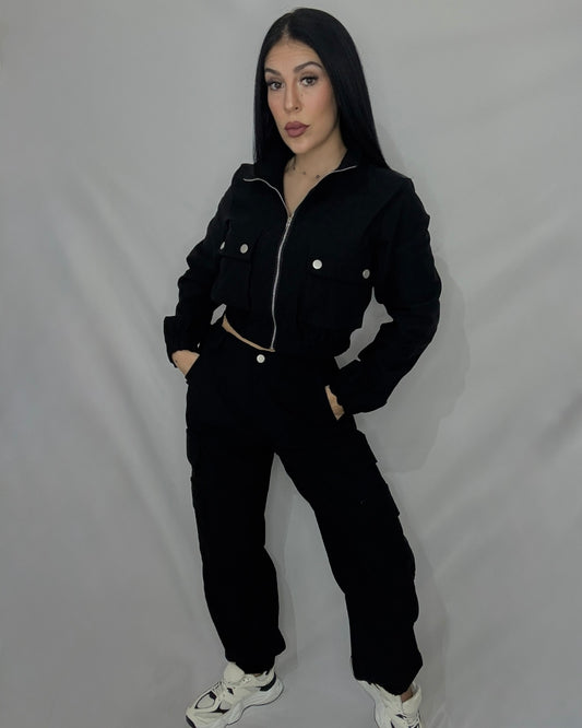 Conjunto cargo negro