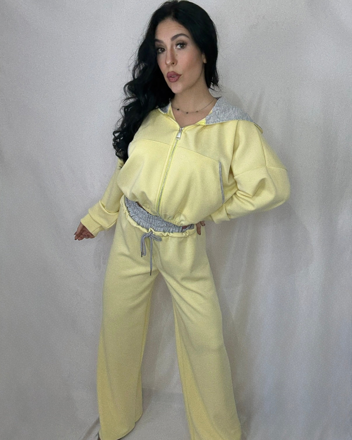 Conjunto combinado amarillo