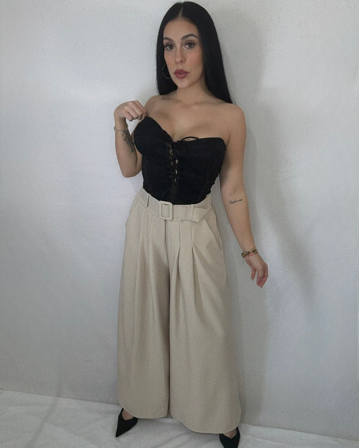 Pantalón palazzo beige