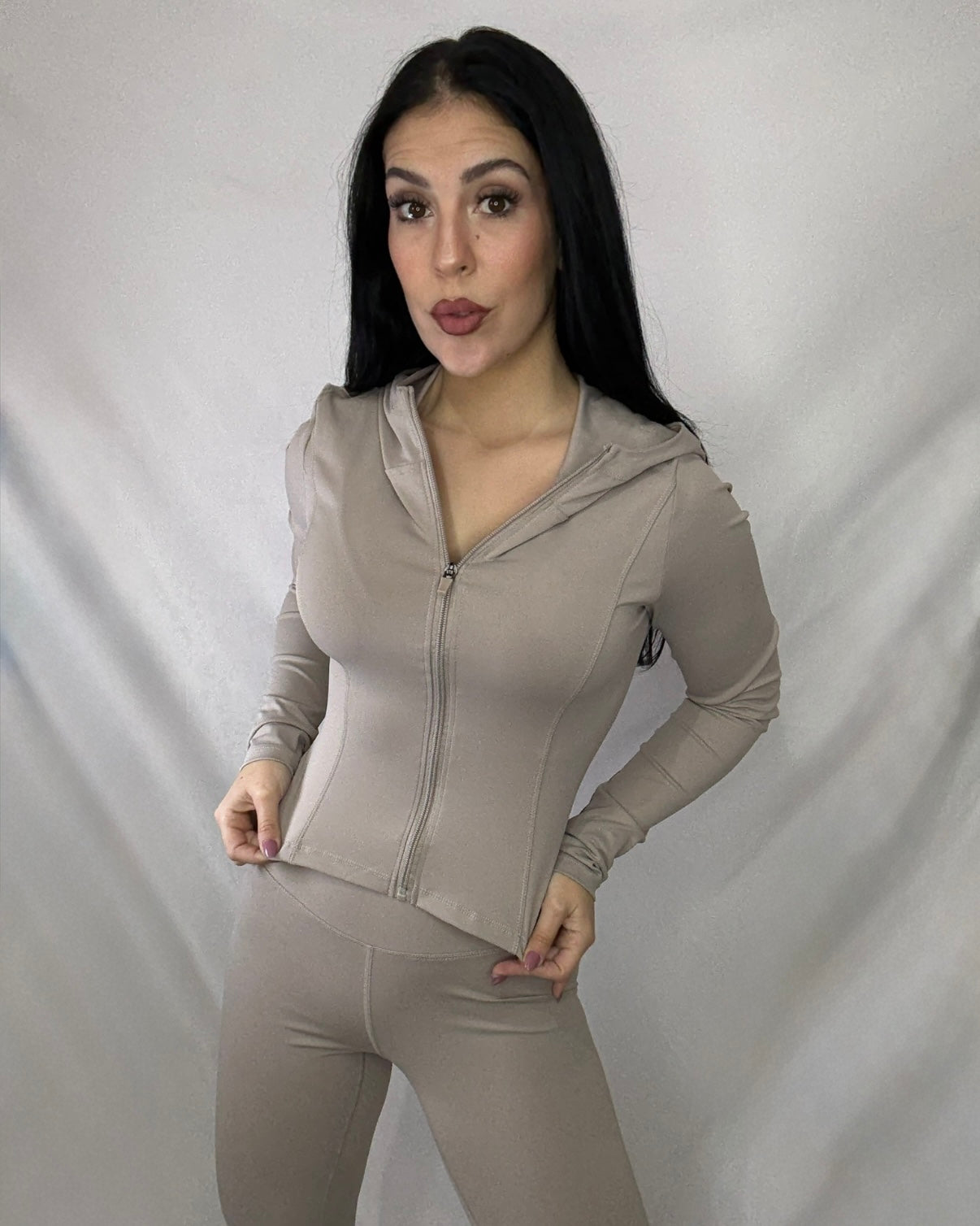 Conjunto premium taupe