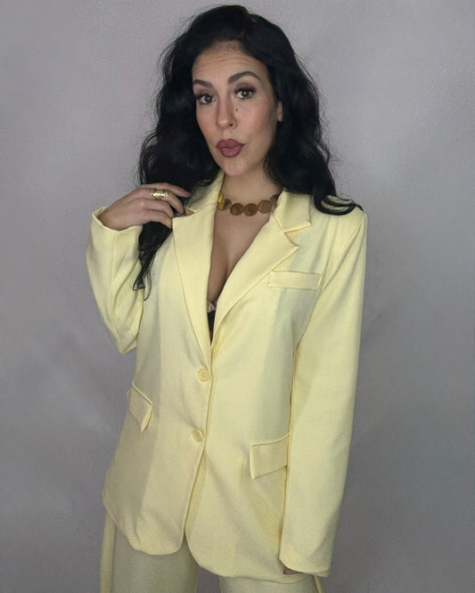 Traje bombacho amarillo