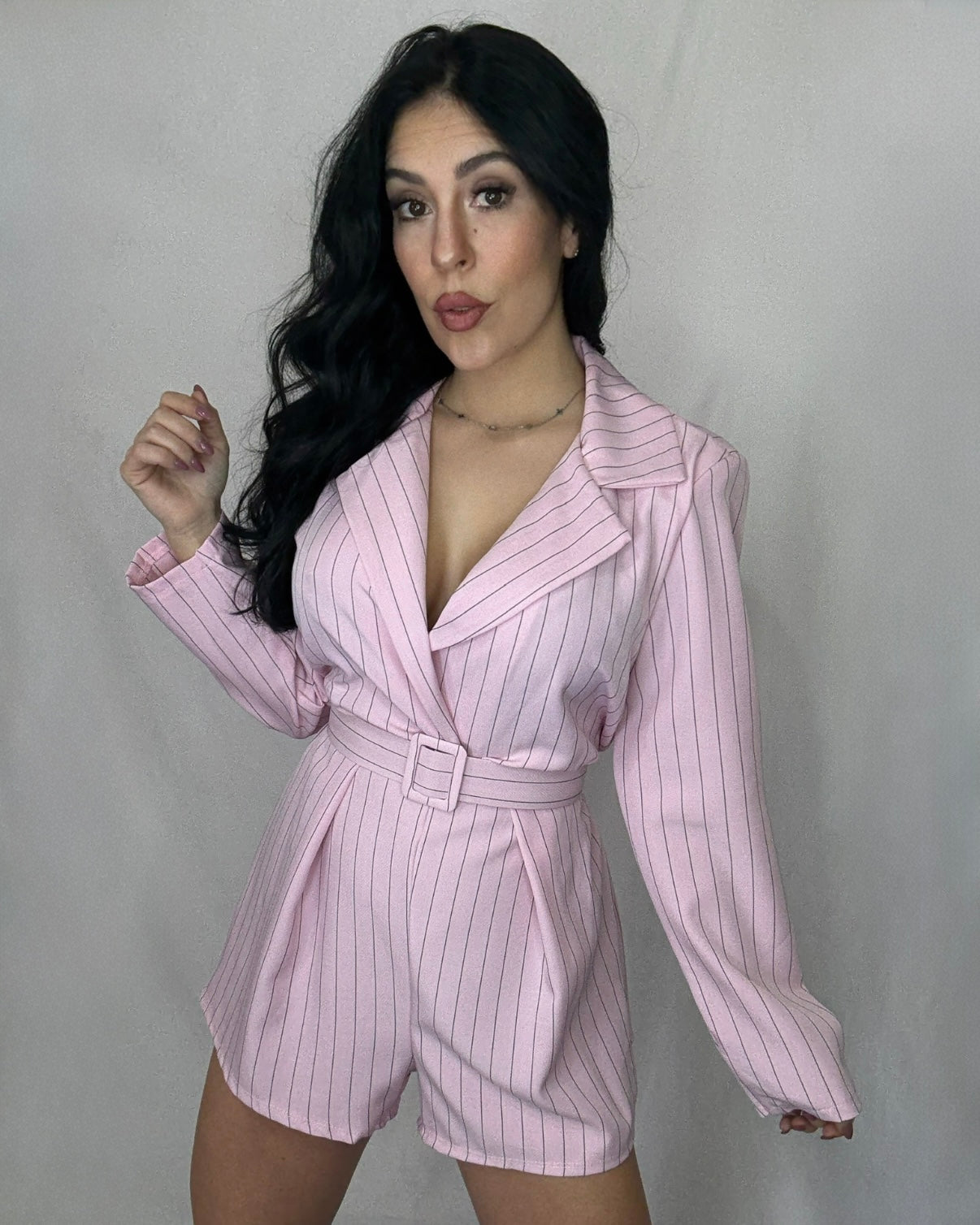 Mono diplomático rosa