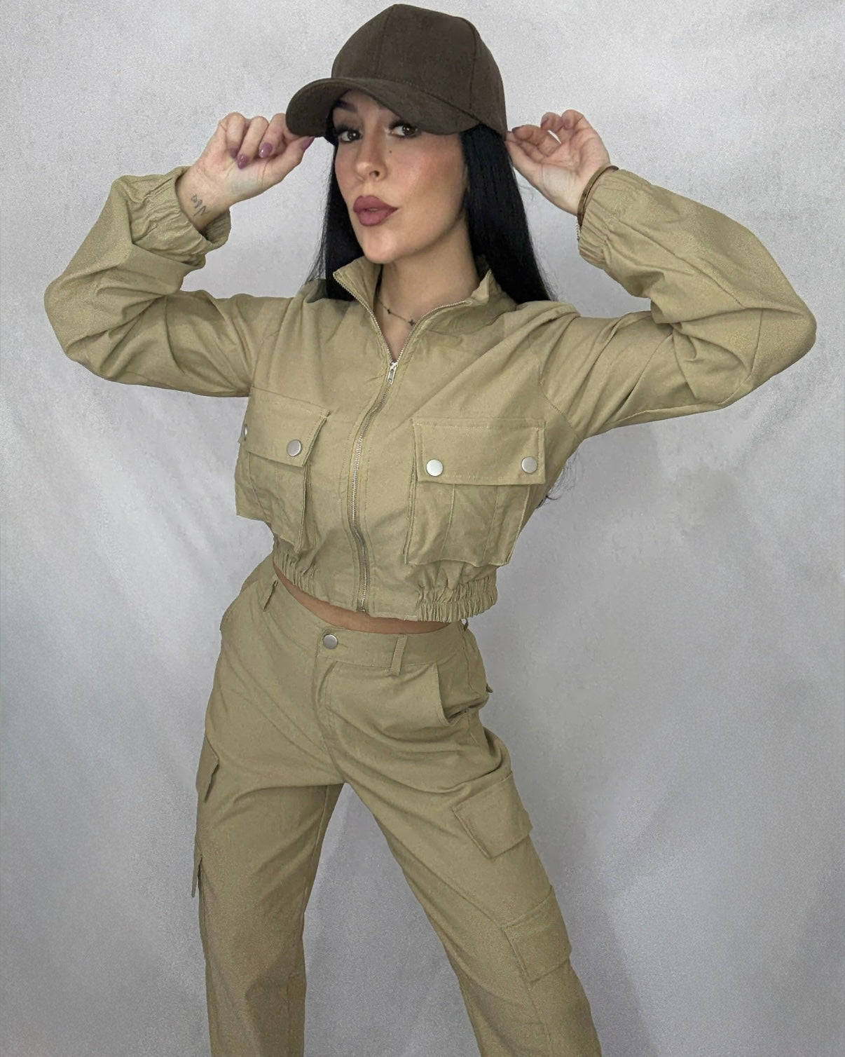 Conjunto cargo beige