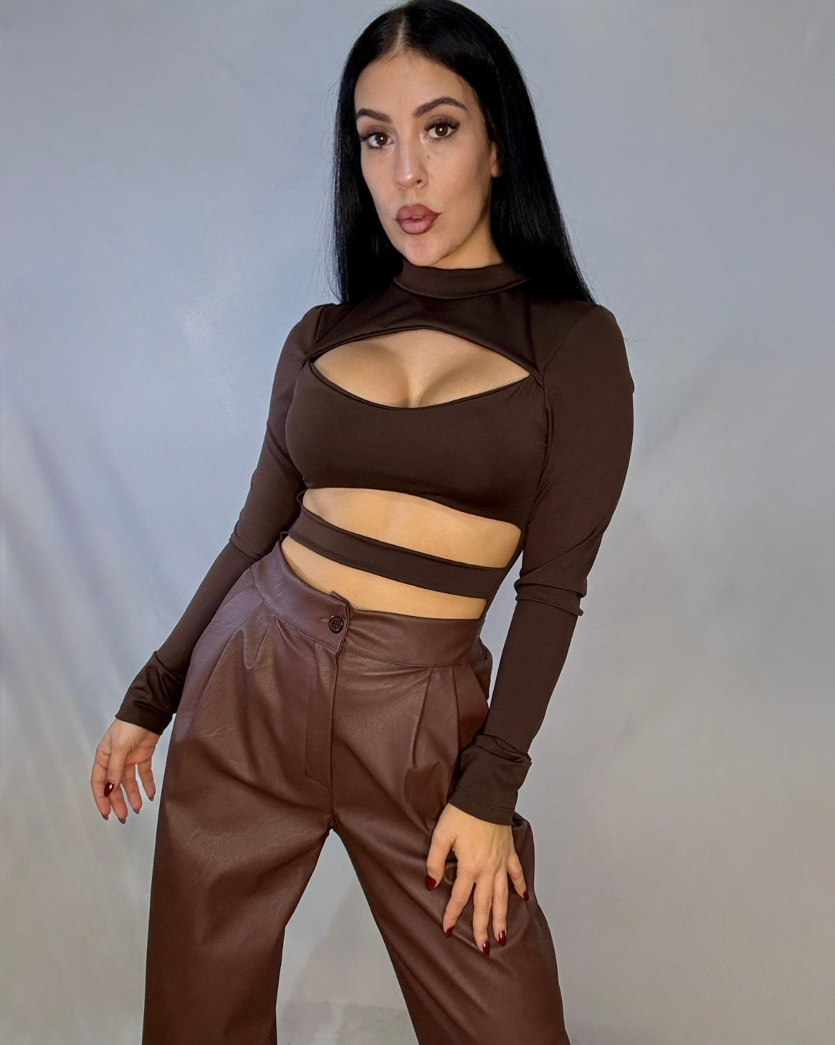 Pantalón polipiel marrón chocolate