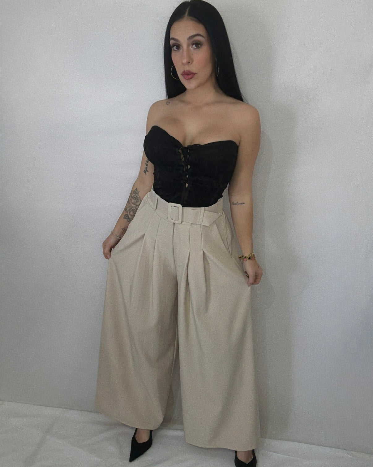 Pantalón palazzo beige