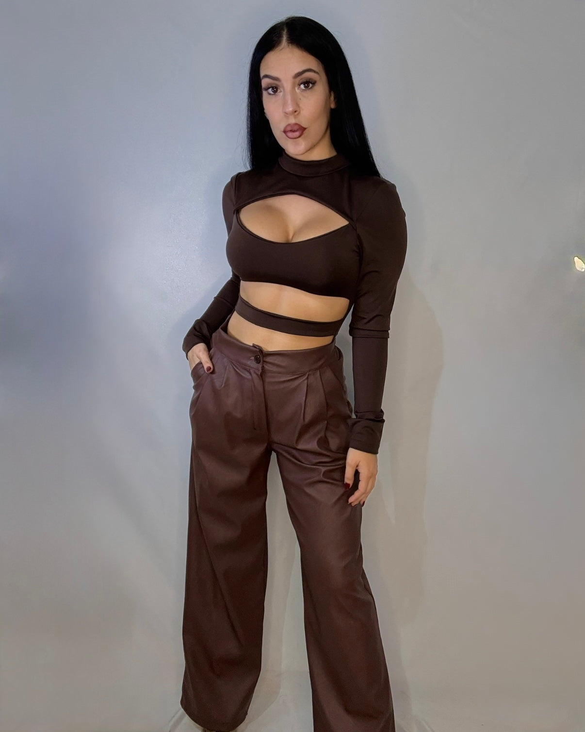 Pantalón polipiel marrón chocolate