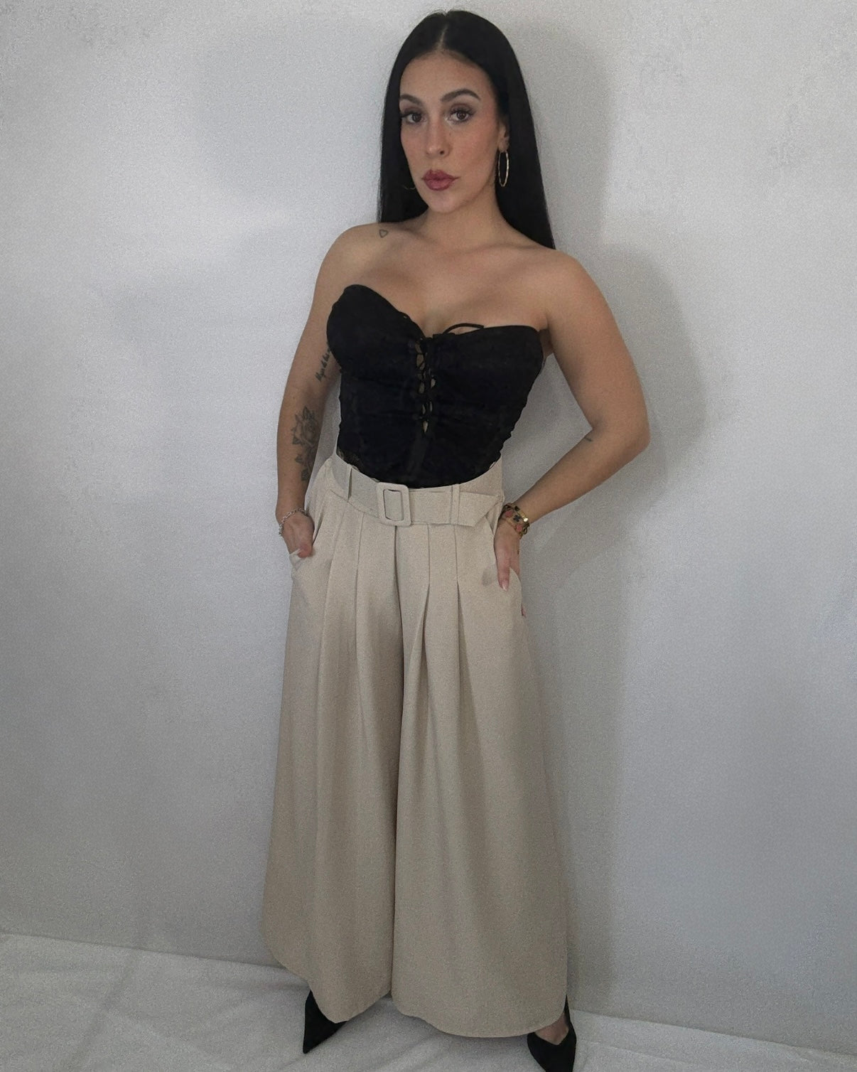 Pantalón palazzo beige