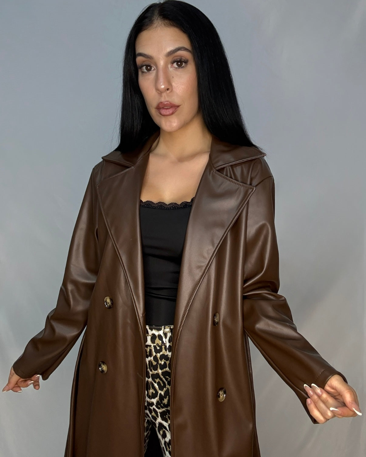 Gabardina polipiel marrón chocolate