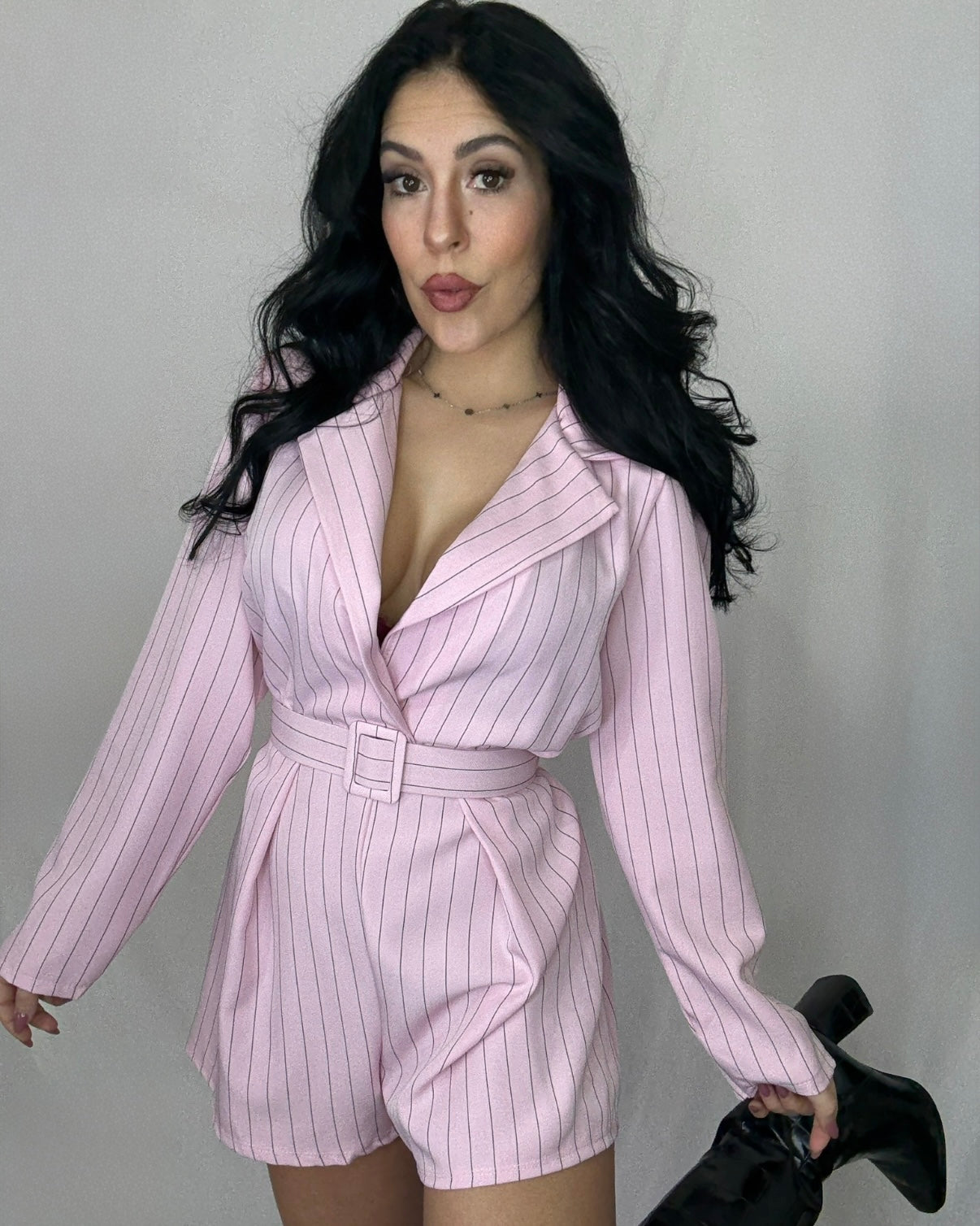 Mono diplomático rosa