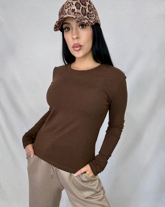 Camiseta pelito marrón chocolate