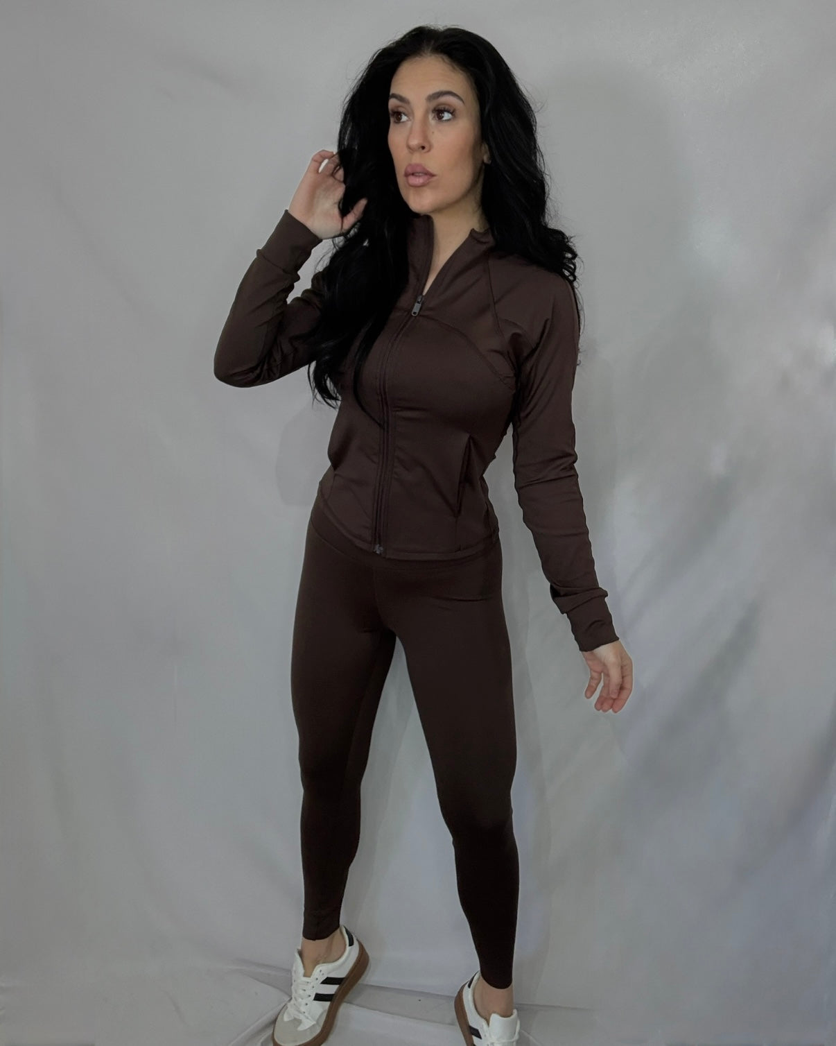 Conjunto yoga marrón