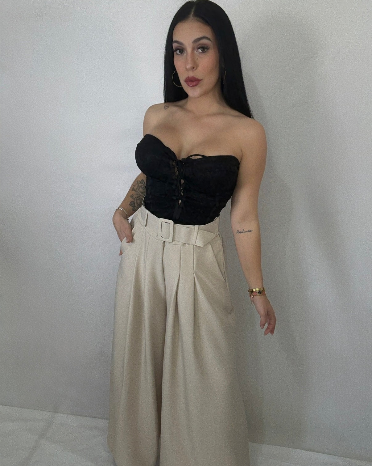 Pantalón palazzo beige