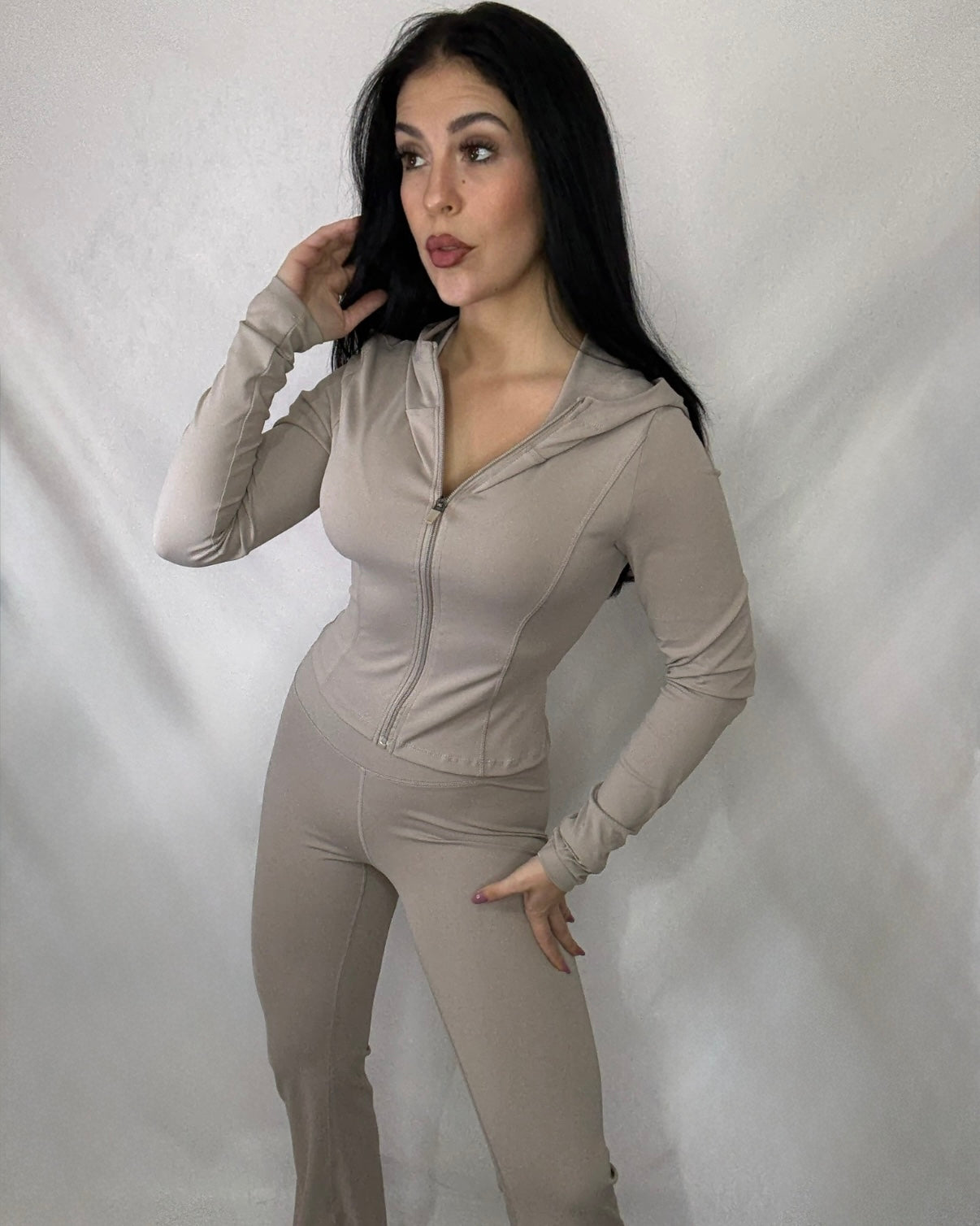 Conjunto premium taupe
