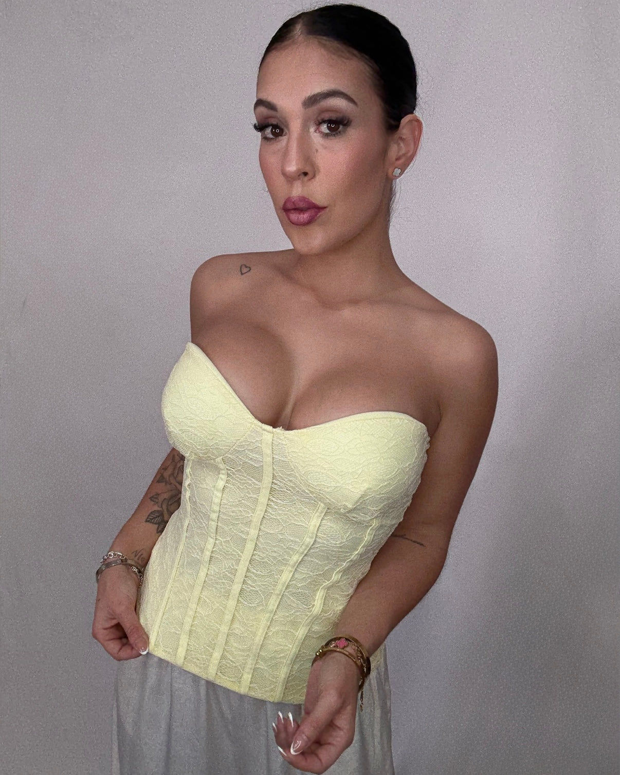 Corset encaje amarillo