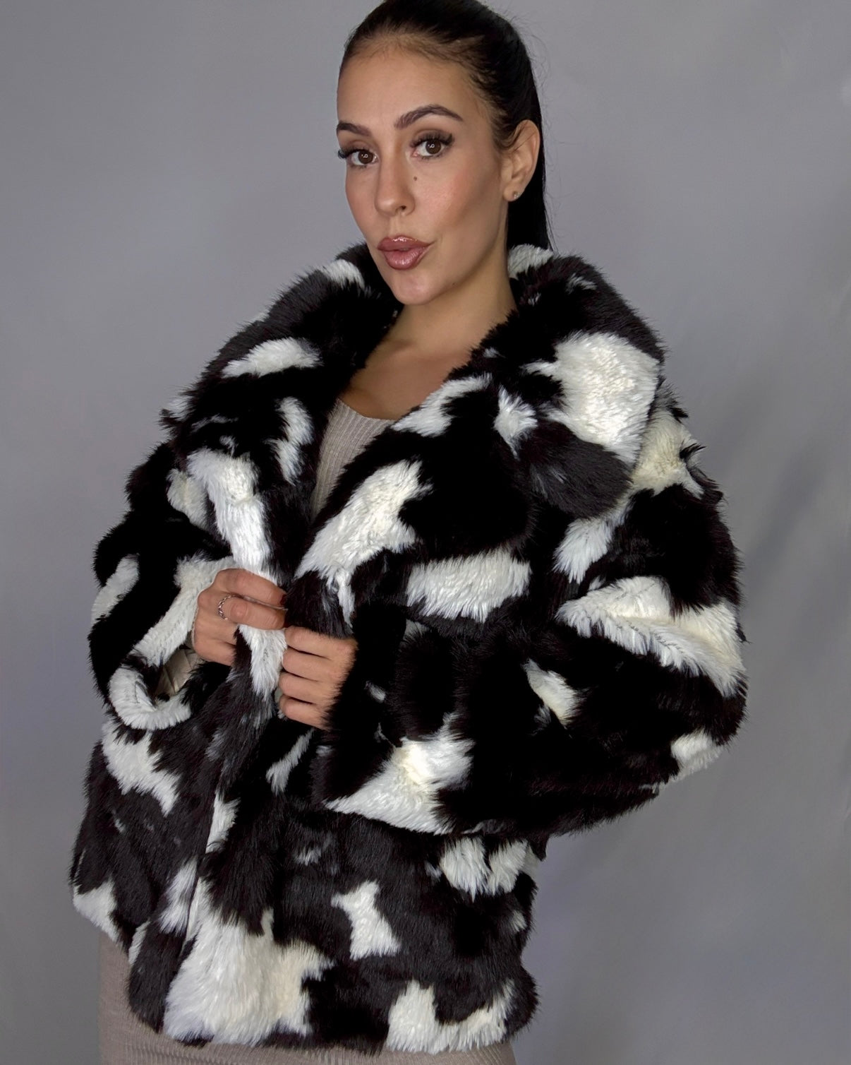 Abrigo pelo cow print