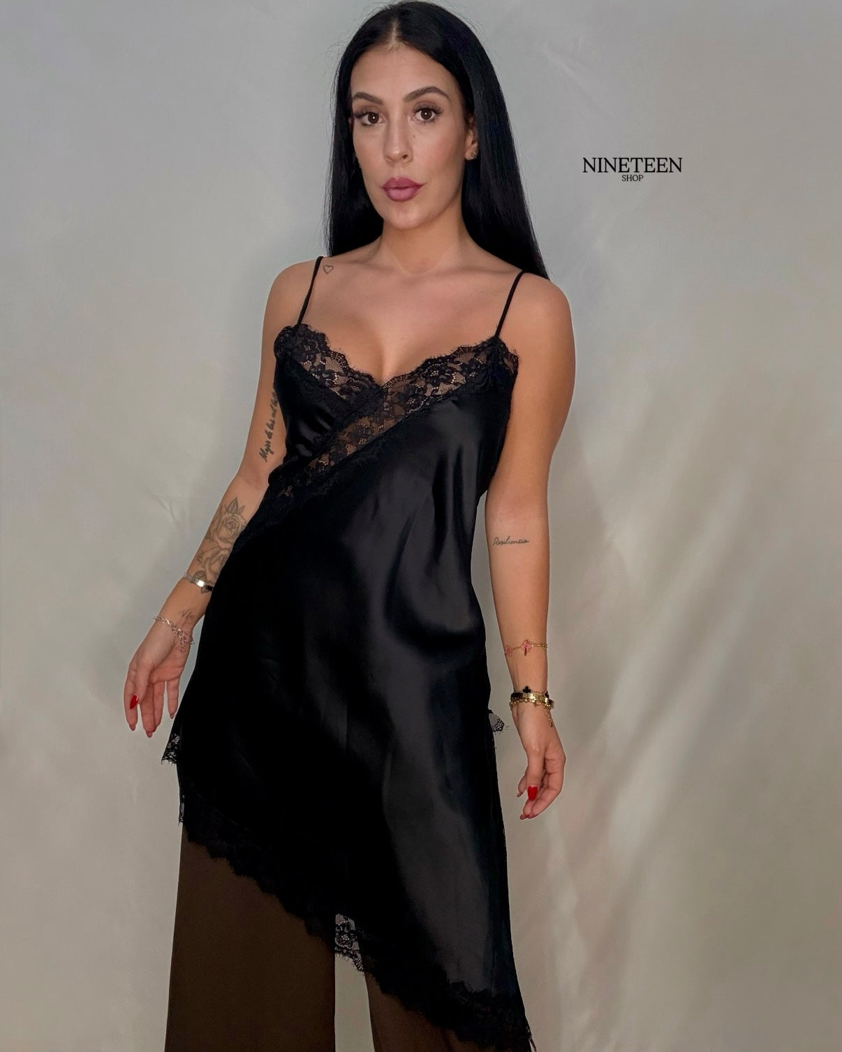 Vestido lencero negro