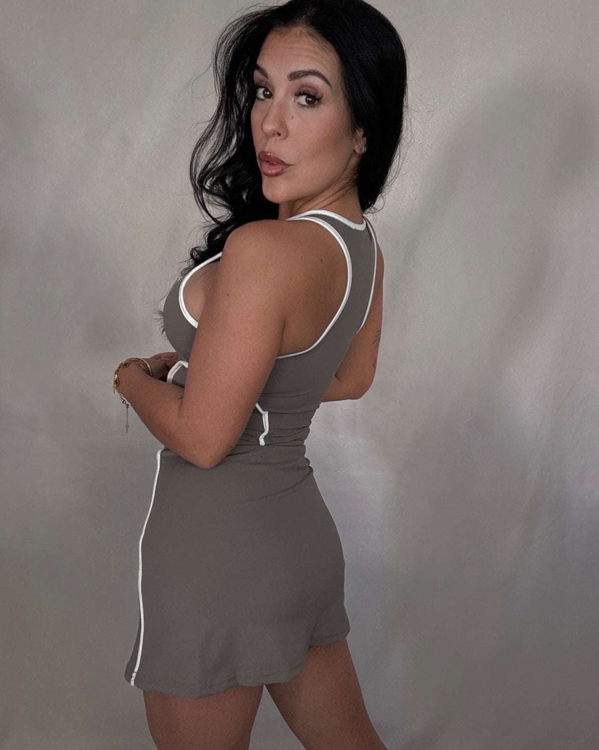 Conjunto pádel taupe